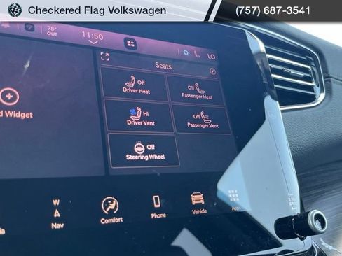 Used 2024 Jeep Wagoneer Series II w/ Flexible Seating Group AWD/4WD image 42