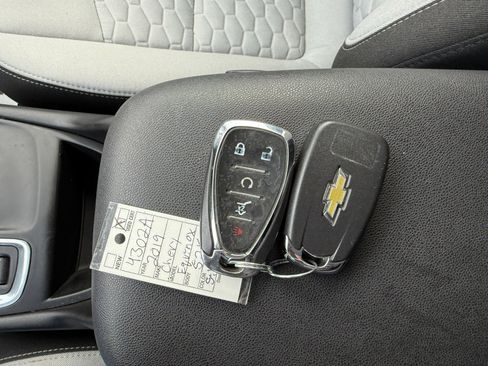 Used 2019 Chevrolet Equinox LT image 35