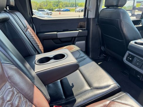 Used 2023 Ford F250 Lariat w/ Lariat Ultimate Package AWD/4WD image 44