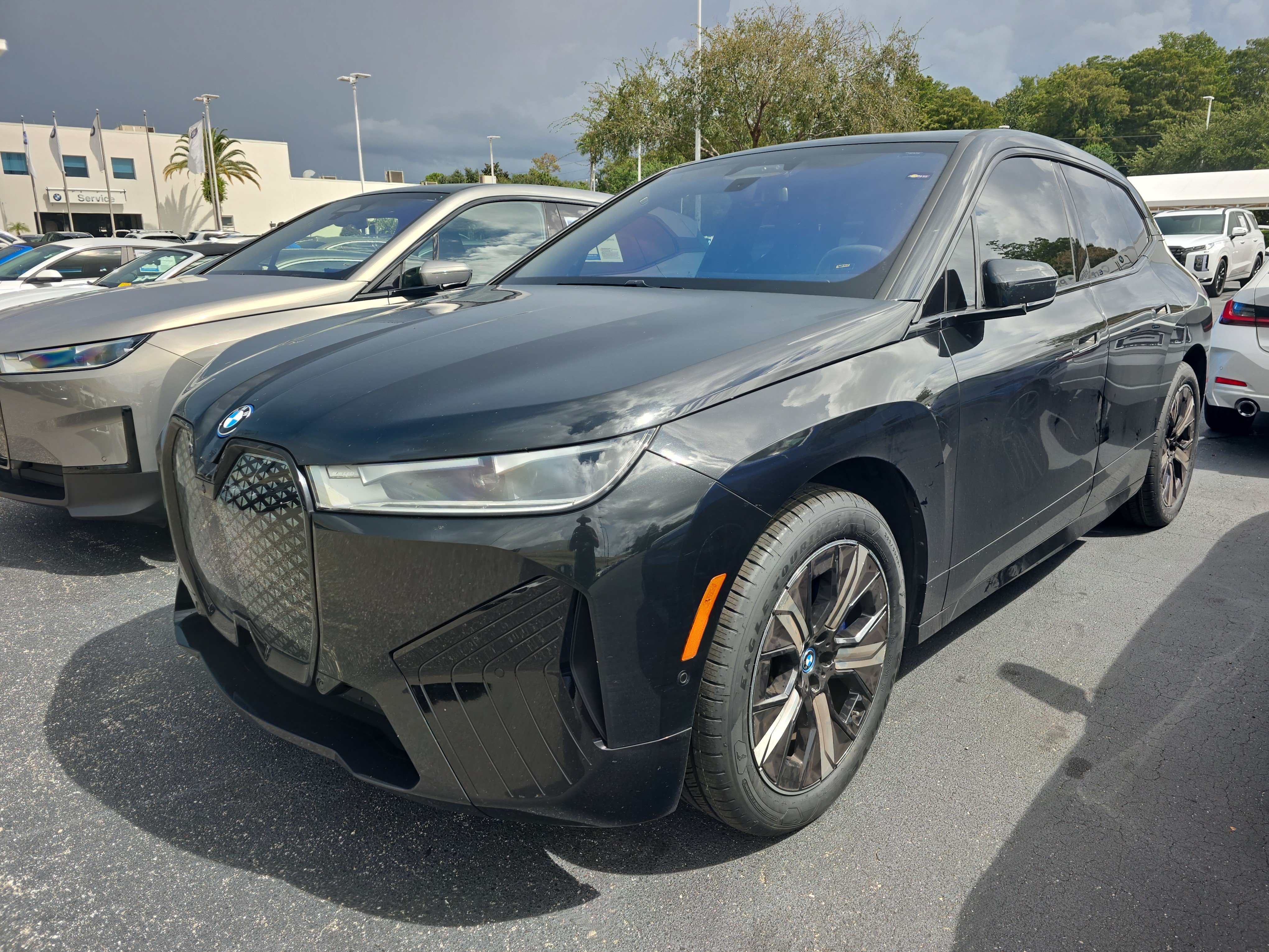 Certified 2024 BMW iX xDrive50 w/ Sport Package AWD/4WD image 3