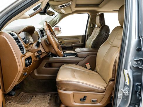 Used 2019 RAM 2500 Limited AWD/4WD image 4
