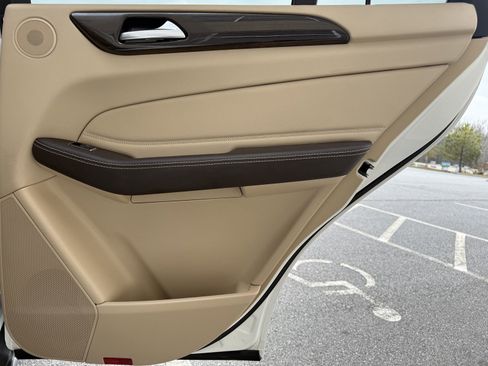 Used 2016 Mercedes-Benz GLE 350 image 46