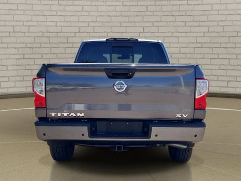 Used 2020 Nissan Titan SV RWD image 6