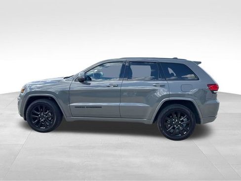 Used 2020 Jeep Grand Cherokee Altitude image 7