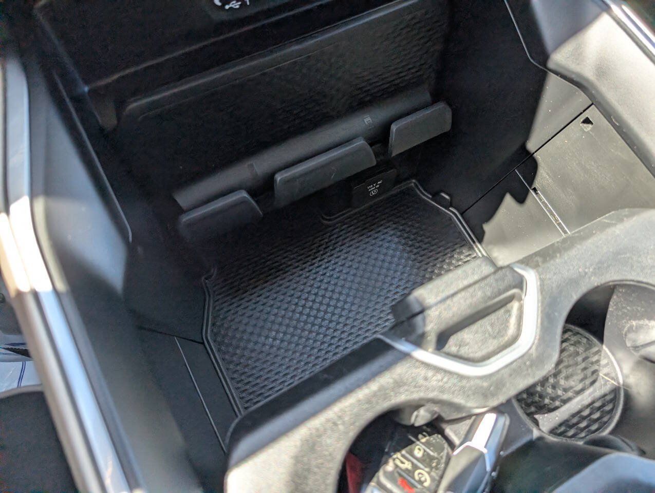Used 2020 RAM 1500 Laramie AWD/4WD image 25