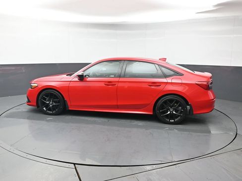 Used 2023 Honda Civic Sport image 3