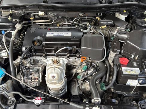 Used 2015 Honda Accord LX image 27