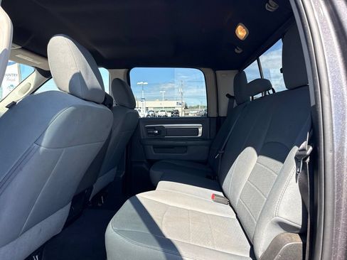 Used 2019 RAM 1500 Classic SLT AWD/4WD image 6