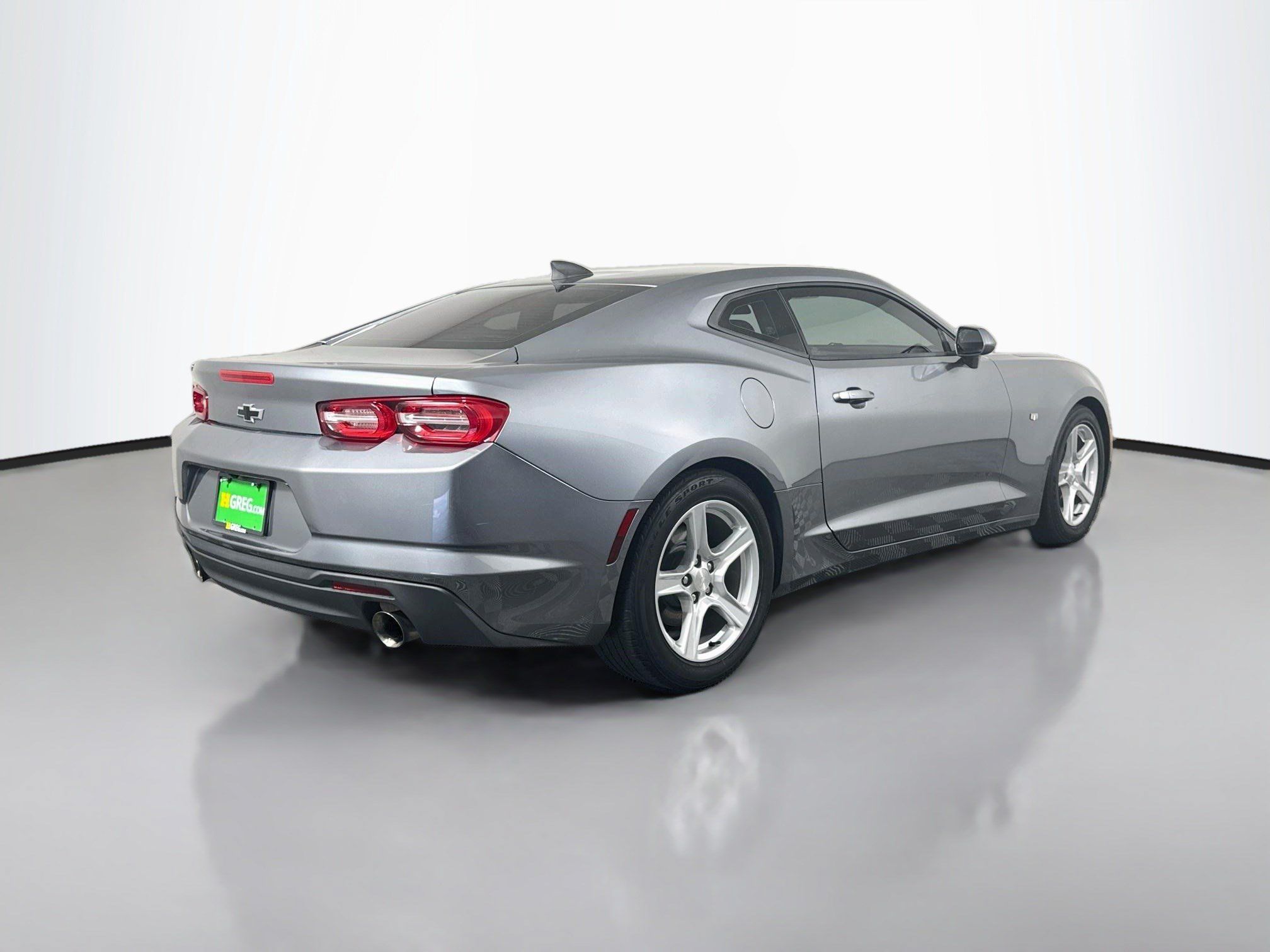Used 2020 Chevrolet Camaro LT RWD image 10