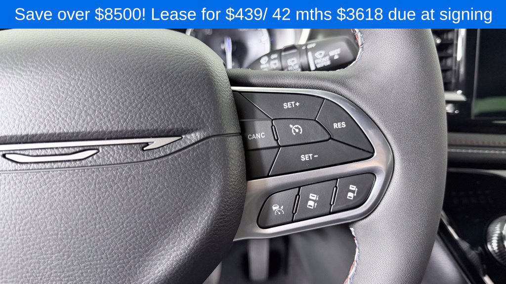 New 2027 Chrysler Pacifica Select AWD/4WD image 19