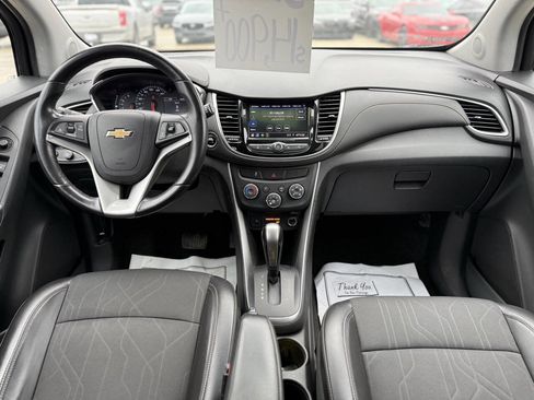 Used 2022 Chevrolet Trax LT w/ Driver Confidence Package image 12
