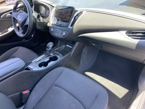 Used 2023 Chevrolet Malibu LT FWD image 23