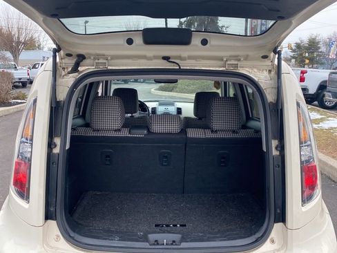 Used 2011 Kia Soul ! image 23