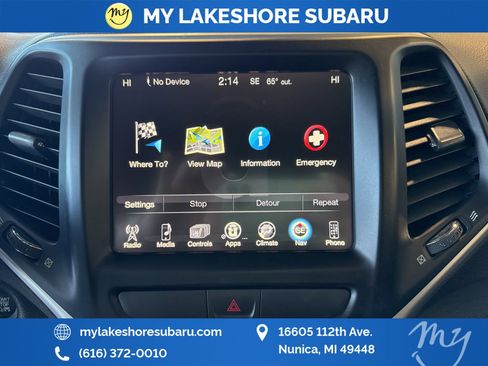 Used 2015 Jeep Cherokee Trailhawk w/ Comfort/Convenience Group image 21