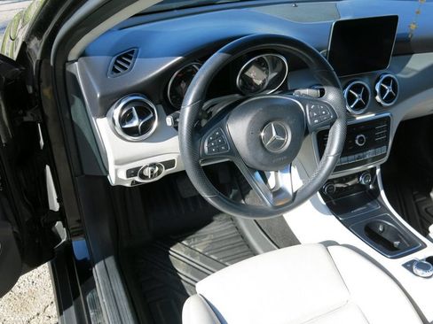 Used 2020 Mercedes-Benz GLA 250 4MATIC image 11