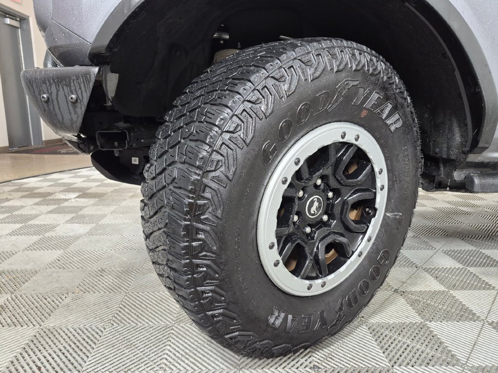 Used 2023 Ford Bronco Badlands w/ Sasquatch Package AWD/4WD image 10