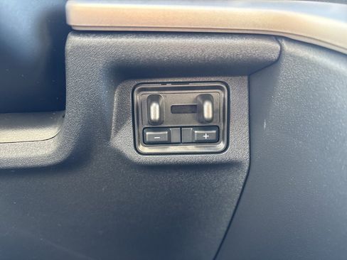 New 2026 Ford Expedition Active image 28