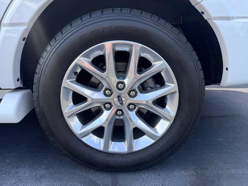 Used 2017 Ford Expedition Limited RWD image 15