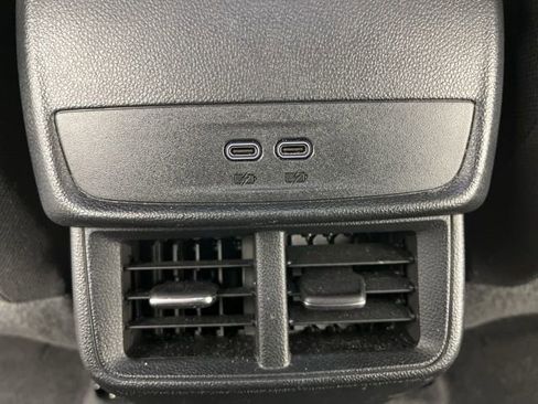 Used 2025 Chevrolet Equinox LT image 42