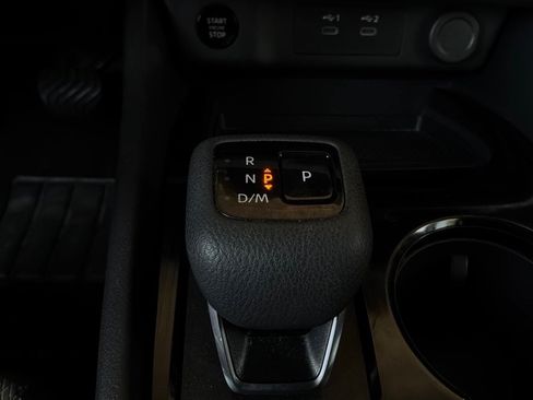 Used 2025 Nissan Rogue SV FWD image 24