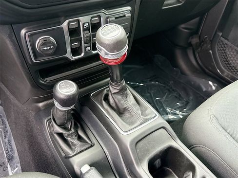 Used 2021 Jeep Wrangler Unlimited Sport S w/ Sun And Sound Package image 15