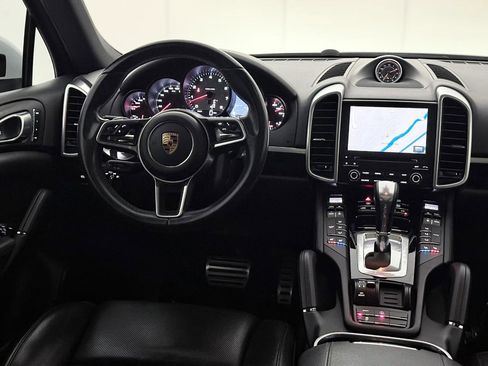Used 2018 Porsche Cayenne S AWD/4WD image 29