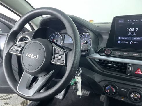 Used 2024 Kia Forte LXS w/ LXS Technology Package FWD image 29