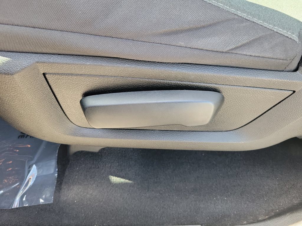 Used 2024 RAM 1500 Warlock RWD image 15