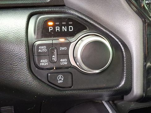 Used 2020 RAM 1500 Big Horn AWD/4WD image 16