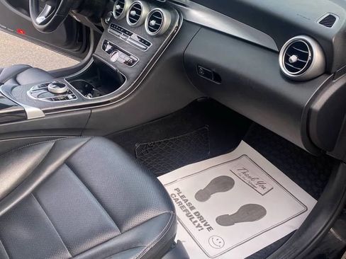 Used 2017 Mercedes-Benz C 300 4MATIC Sedan image 13