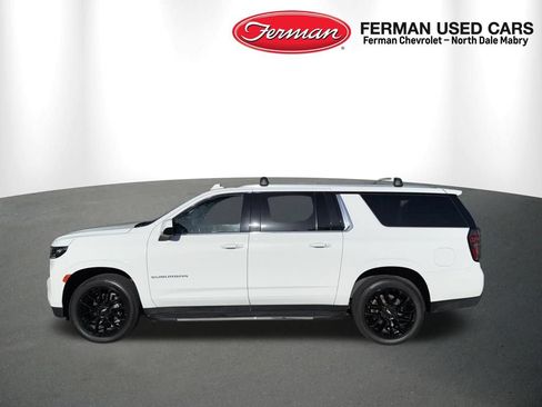 Used 2022 Chevrolet Suburban LT AWD/4WD image 10