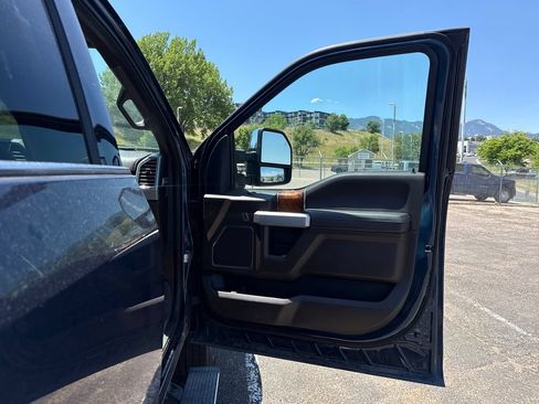 Used 2017 Ford F250 King Ranch w/ King Ranch Ultimate Package AWD/4WD image 27
