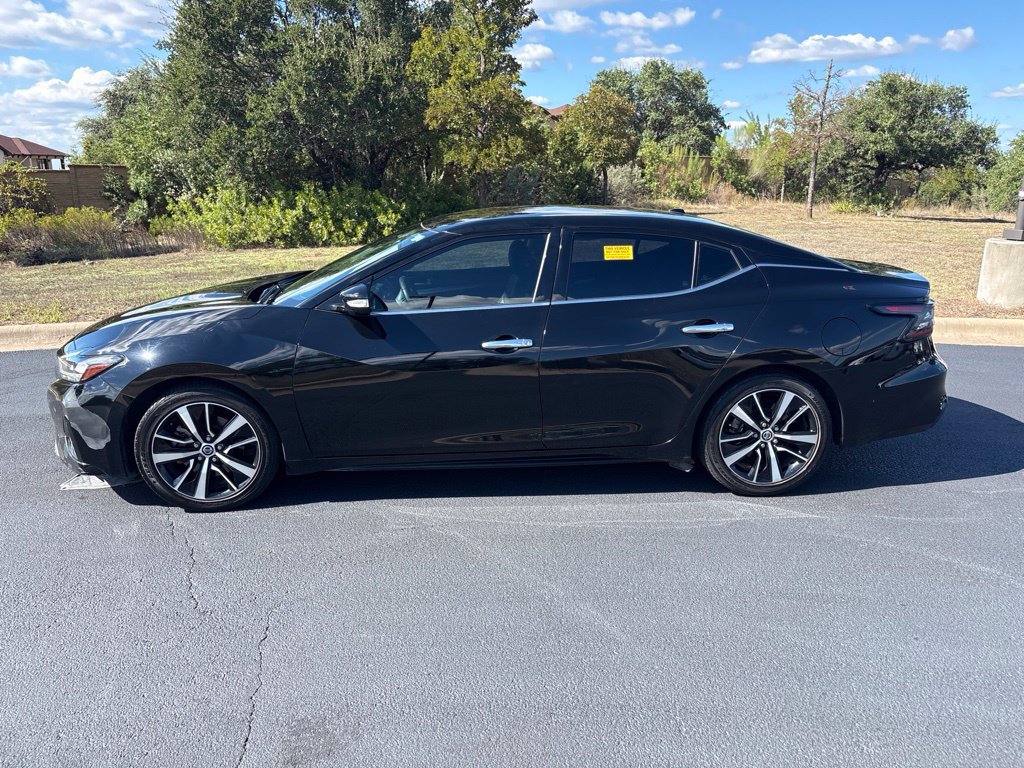 Used 2022 Nissan Maxima SV w/ Floor Mat Group FWD image 2