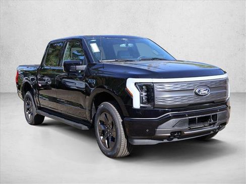 New 2025 Ford F150 Lightning Lariat AWD/4WD image 6