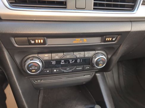 Used 2016 MAZDA MAZDA3 s Touring image 22