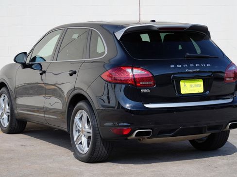 Used 2014 Porsche Cayenne Platinum Edition AWD/4WD image 45