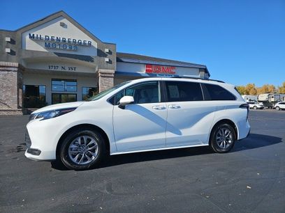 Used 2025 Toyota Sienna LE