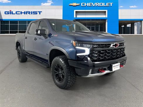Used 2022 Chevrolet Silverado 1500 ZR2 w/ Technology Package AWD/4WD image 1