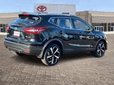 Used 2021 Nissan Rogue Sport SL w/ Premium Package image 6