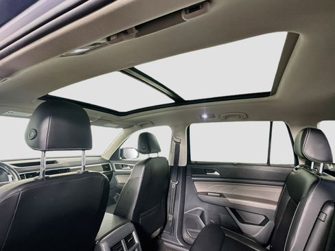 Used 2022 Volkswagen Atlas SE w/ Panoramic Sunroof Package FWD image 27