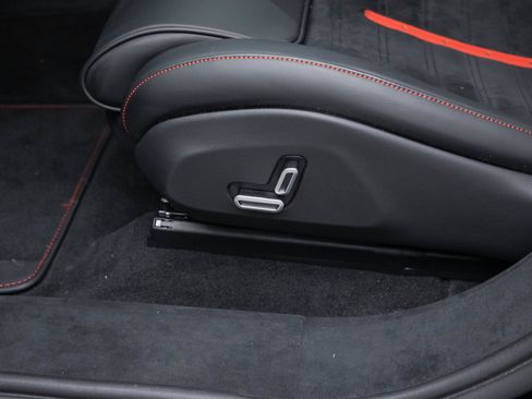 Certified 2026 Ferrari Purosangue AWD/4WD image 14