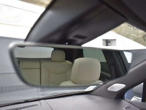 Used 2023 Cadillac XT5 Sportv w/ Technology Package AWD/4WD image 25