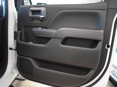 Used 2017 GMC Sierra 1500 SLT w/ All Terrain X Package image 20