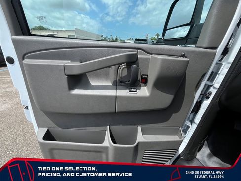 New 2026 GMC Savana 2500 RWD image 17