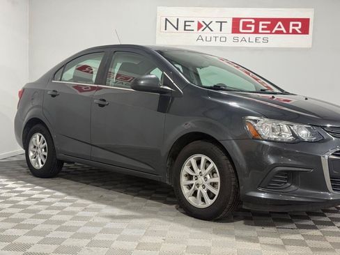 Used 2017 Chevrolet Sonic LT FWD image 5