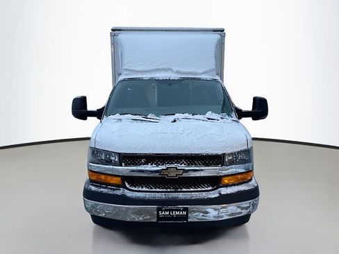 Used 2023 Chevrolet Express 3500 w/ Power Convenience Package image 2