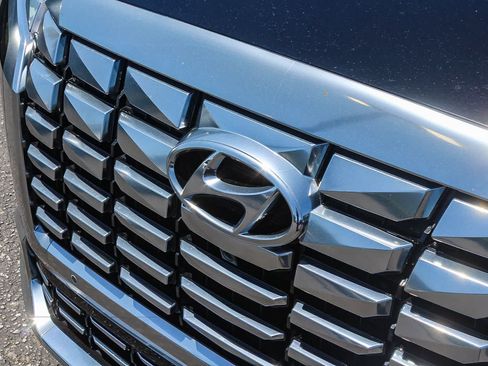 Used 2023 Hyundai Palisade Calligraphy w/ Cargo Package FWD image 14