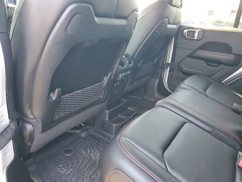 Used 2024 Jeep Wrangler Unlimited Rubicon image 24