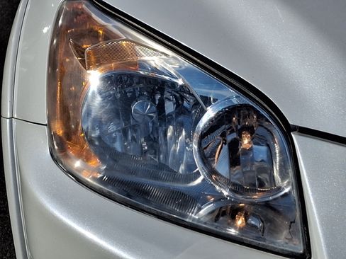 Used 2011 Toyota RAV4 Limited image 9