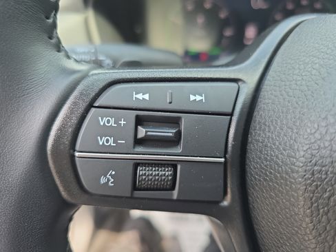 Used 2025 Honda Accord Sport image 16